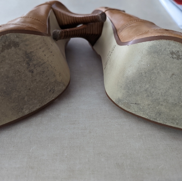 Max studio tan heels - Picture 3 of 5